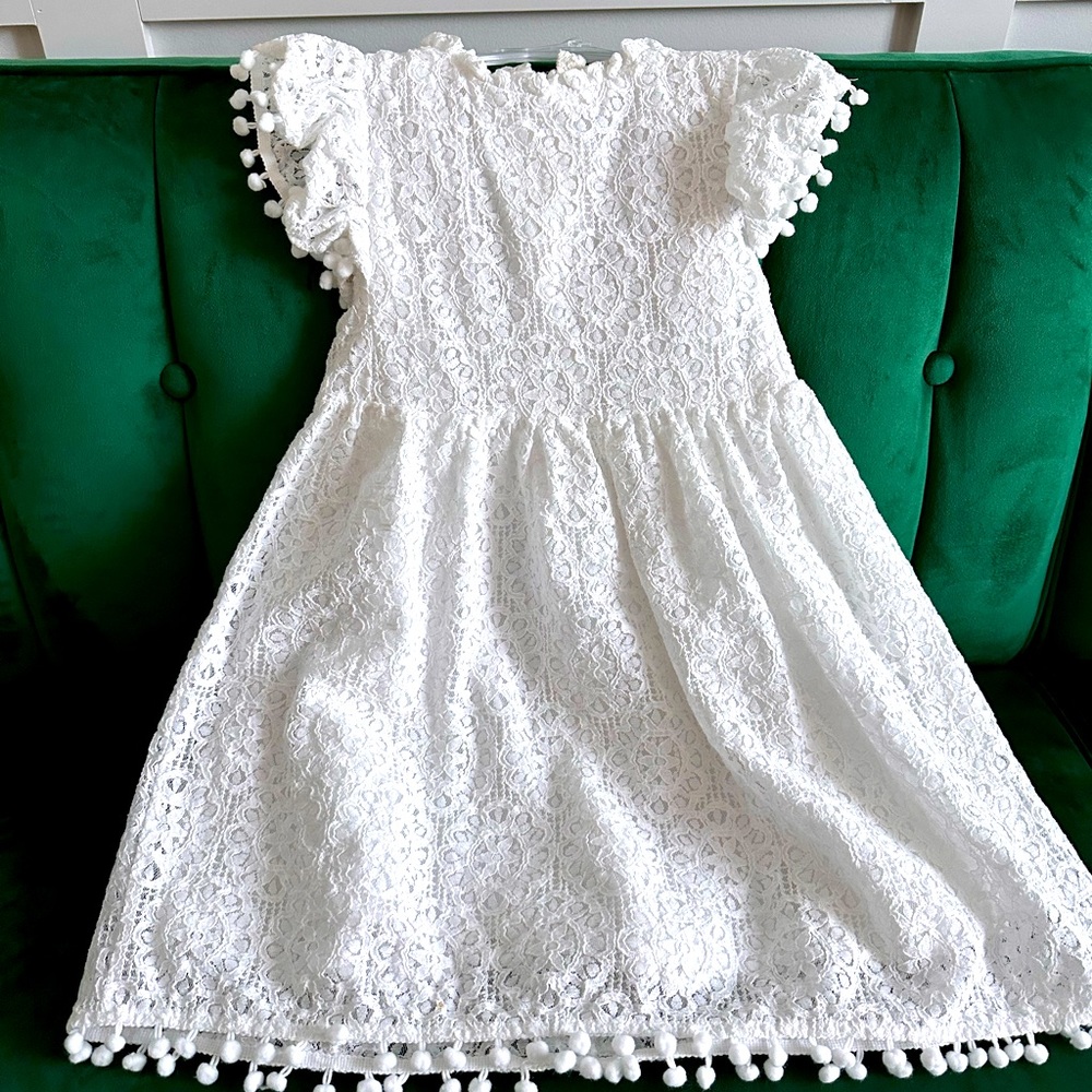 White lace dress size 9/10